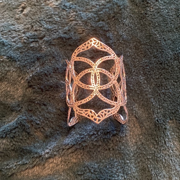 Roni Cuff - Picture 6 of 9